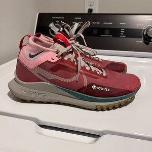 Nike Gortex Trail shoes